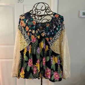 Blu Heaven Lace Floral Long Sleeve Top Plus Size 1X